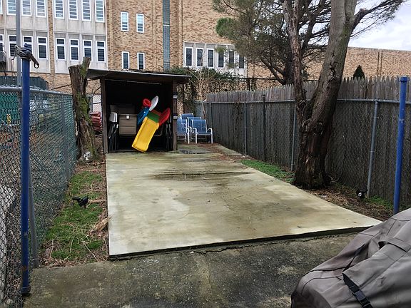 3rd image of 2026 E Wishart St