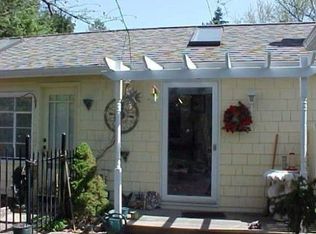 913 Southport Ave, Lisle, IL