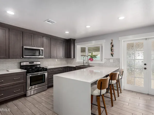 1319 W 7TH Avenue, Mesa, AZ 85202