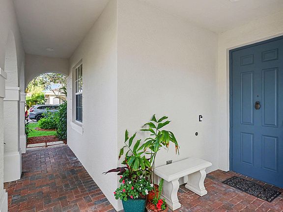 5th image of 166 Catania Way
