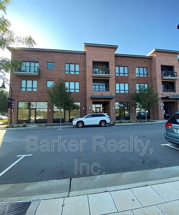 414 S White St #208