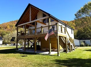 228 1st Ave, Marlinton, WV 24954