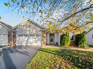 1588 Walsh Dr, Yorkville, IL 60560