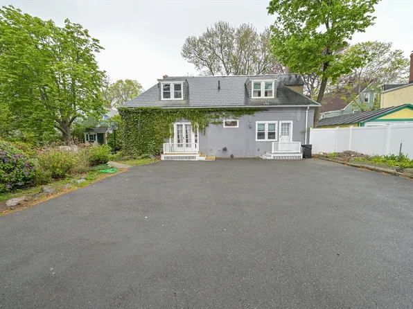 54-54R Nahant St, Lynn, MA 01902