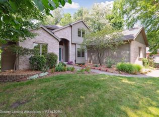 5551 Silverleaf Ct, Haslett, MI 48840