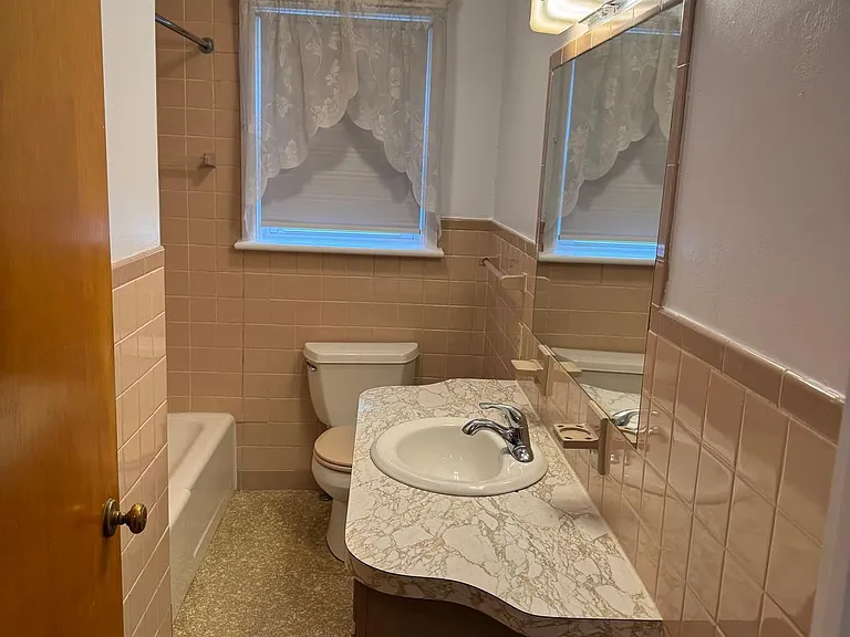 1018 Lancaster Pike — Photo 7