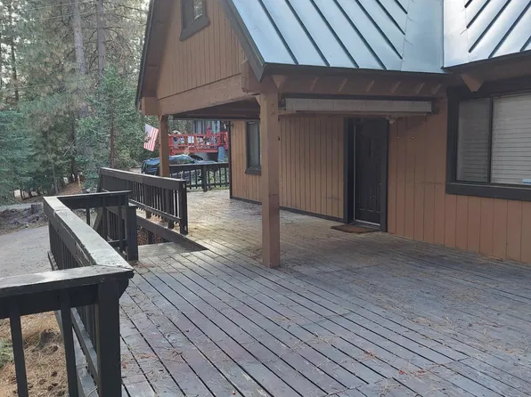 41067 Skyline Dr, Emigrant Gap, CA 95715
