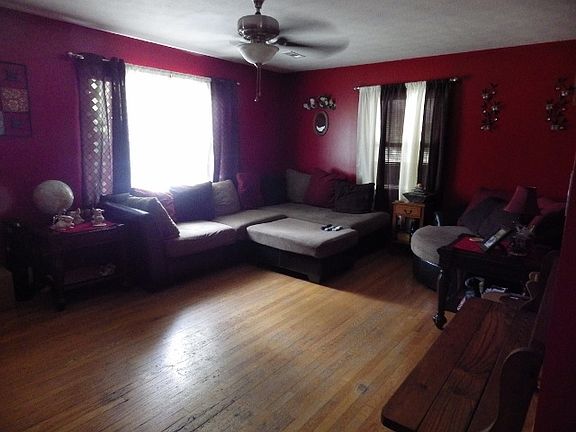 4th image of 65 La Salle Dr