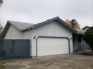 2941 Lazy Creek Dr, Medford, OR 97504