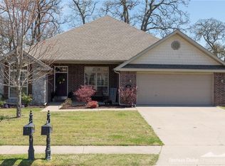1664 Farrell St, Pea Ridge, AR 72751