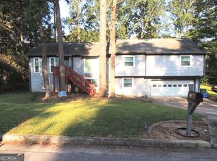 938 Post Road Cir, Stone Mountain, GA 30088