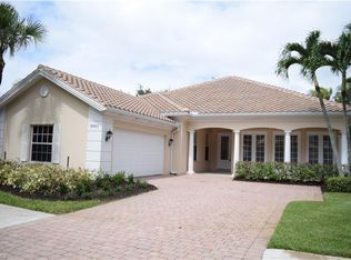 3901 Upolo Ln, Naples, FL 34119