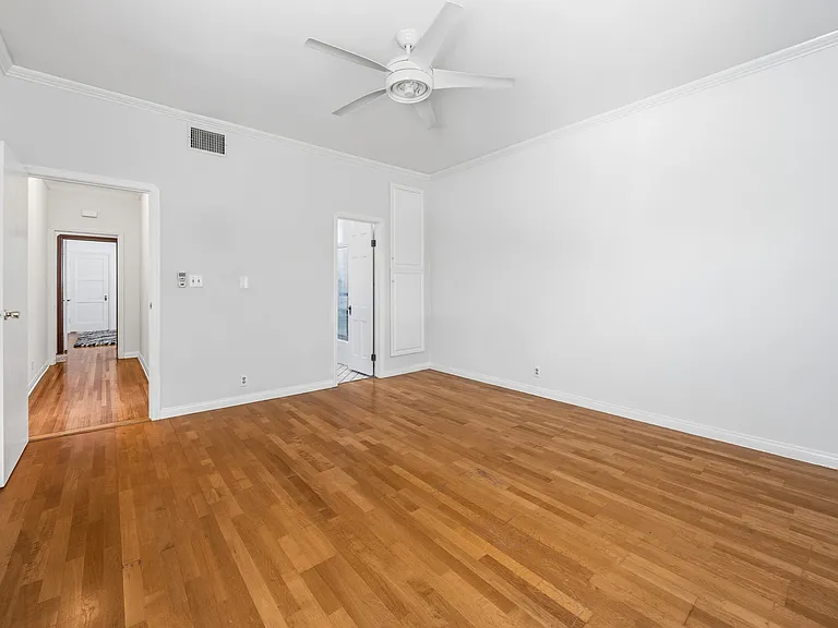 166 N Arnaz Dr #166.5 — Photo 18