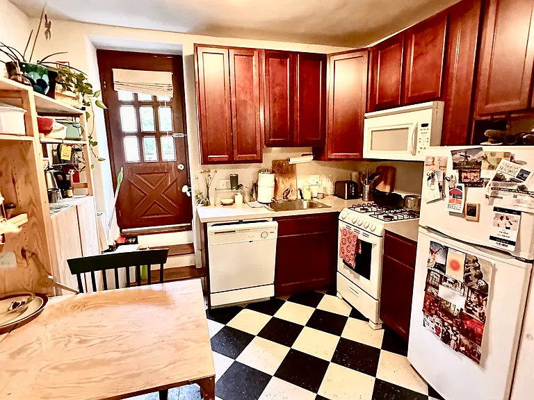247 W Hansberry St #3 — Photo 6