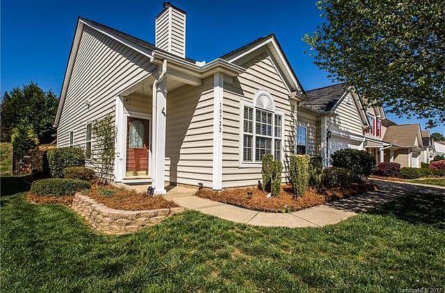 1st image of 10722 Mountain Springs Dr