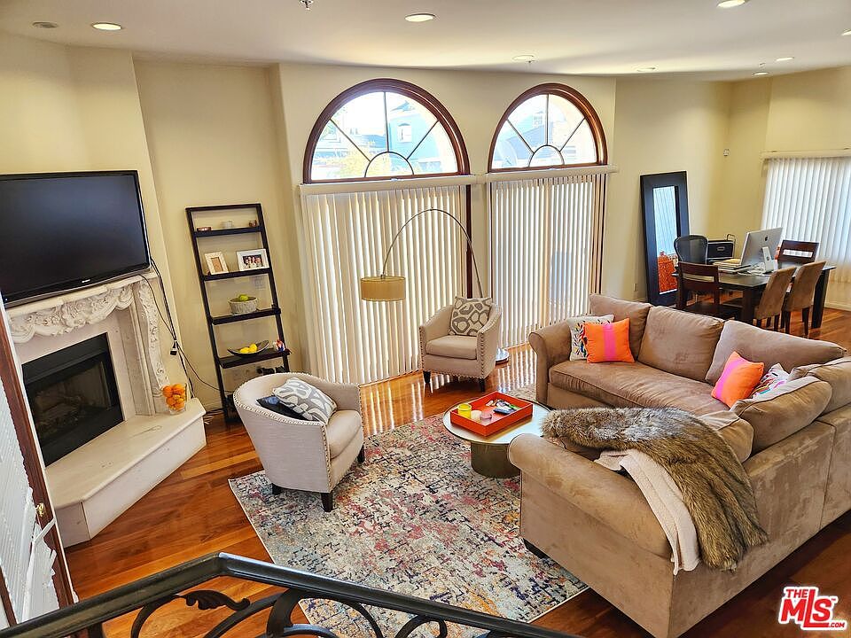1st image of 1445 25th St #102