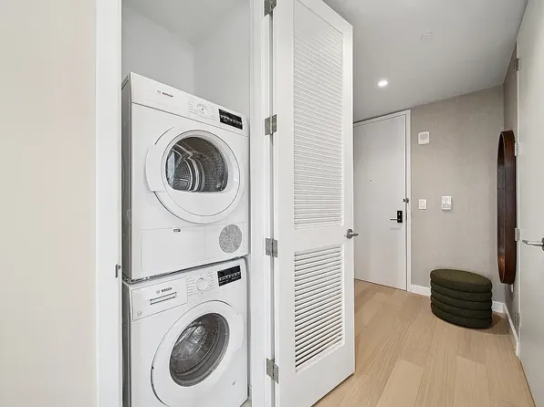 567 Fulton Street image 7 of 29