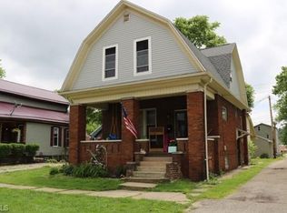 218 E 6th St, Uhrichsville, OH