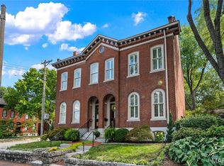 2002 Rutger St, Saint Louis, MO 63104