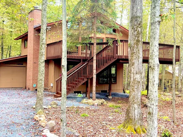 2125 Red Spruce Rd, Pocono Pines, PA 18350