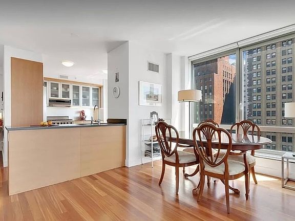 3rd image of 30 West St APT 11E