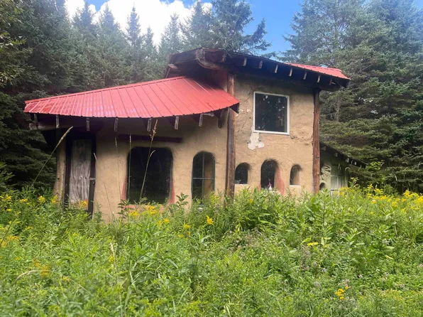 665 Wildwood Lane, Brownington, VT 05860