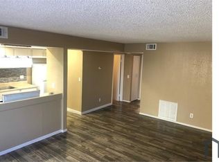 1910 Ferrell St, Las Vegas, NV 89106