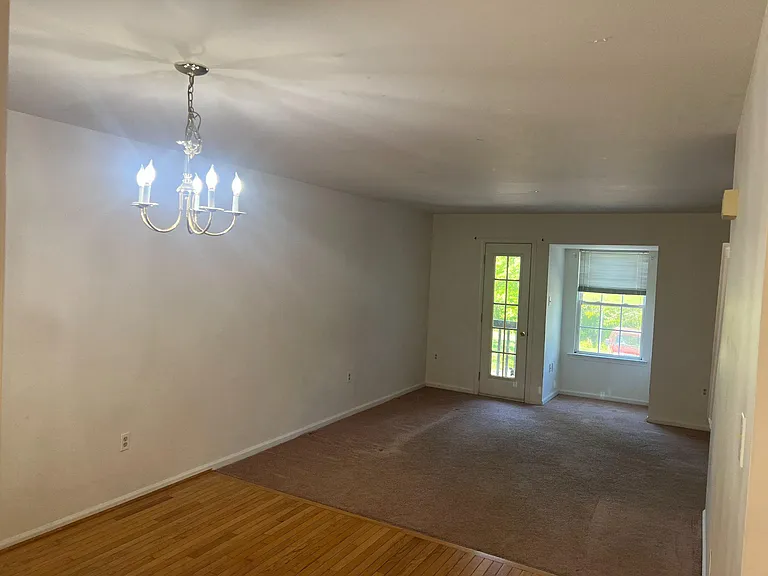 120 Clover Ct — Photo 6