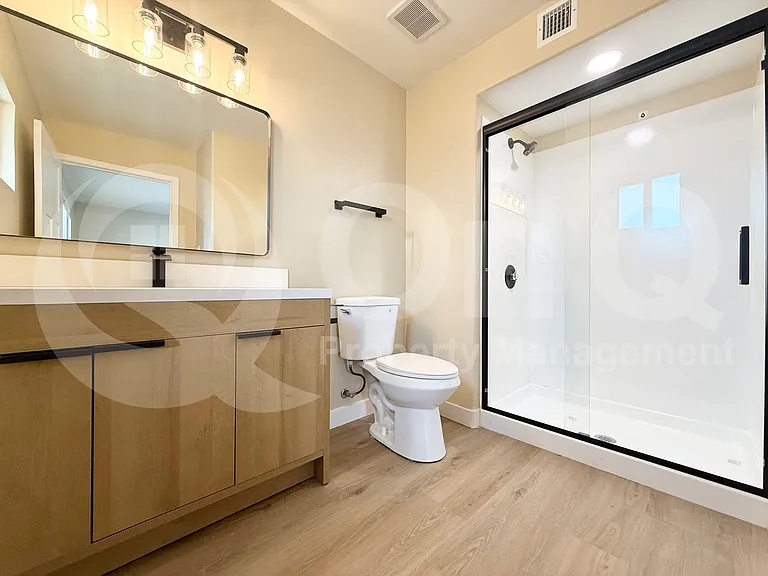 1266 W Mendoza Ave — Photo 15