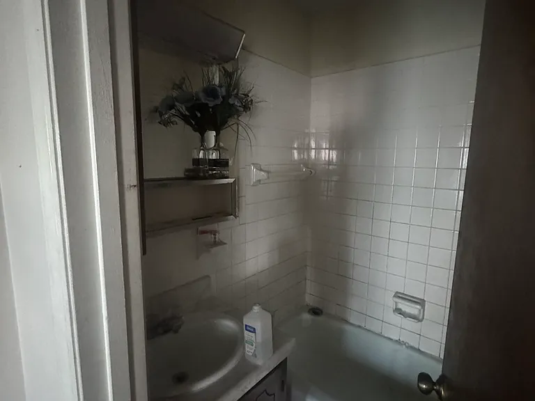 1613 Huntington Dr #1611 — Photo 15