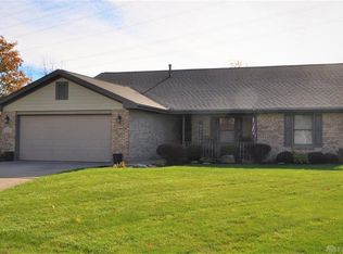 732 Yorkshire Rd, Tipp City, OH 45371