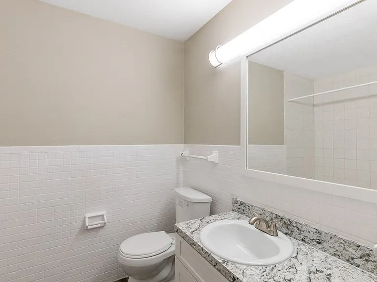 Townsend Apartments I — Photo 19