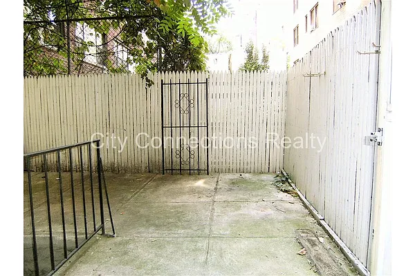 Rented by City Connections Realty | media 46