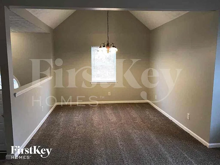 4455 Westminster Dr — Photo 2