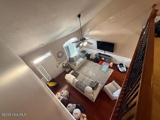 817 Mayo Ln — Photo 6