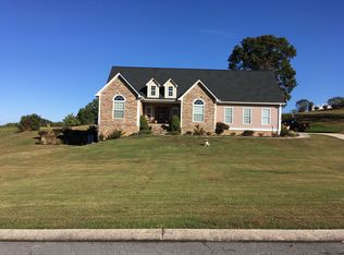128 Canterbury Ln, La Fayette, GA 30728