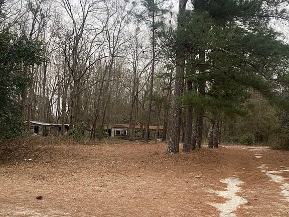 5th image of 3255 Austell Dr