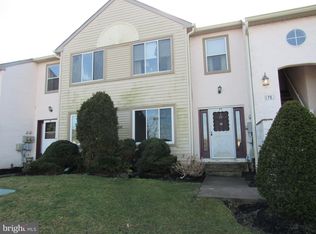 77 Yellowwood Ct #77, Glassboro, NJ 08028