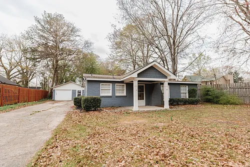 2780 Hall Dr SE Photo 1