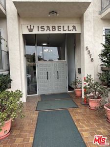 5376 Fairview Blvd APT 210, Los Angeles, CA, 90056
