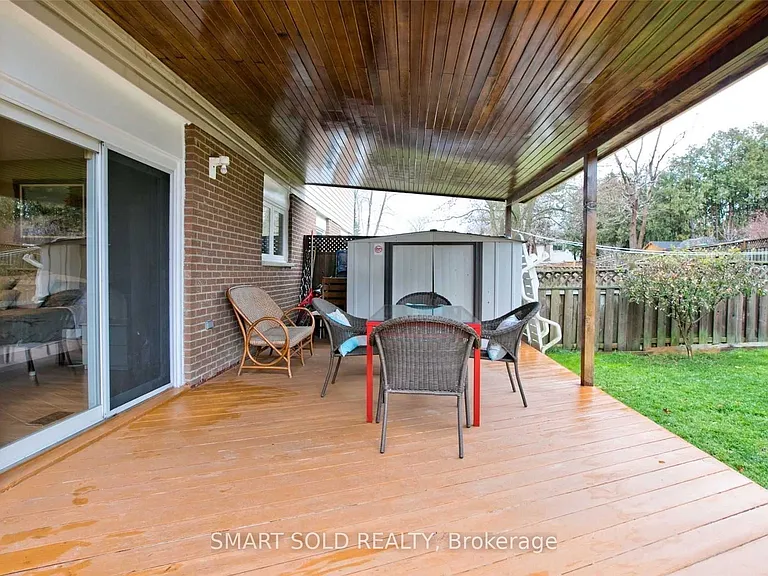 40 Mintwood Dr #UPPER — Photo 12