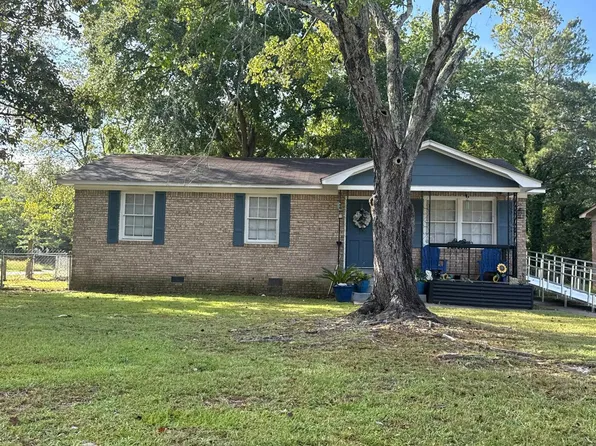 126 Minolta Dr, West Columbia, SC 29172