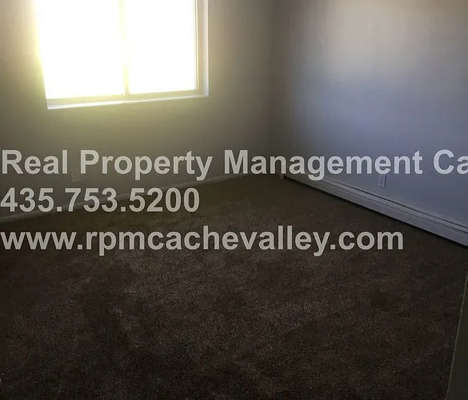 2662 N 370 E — Photo 13