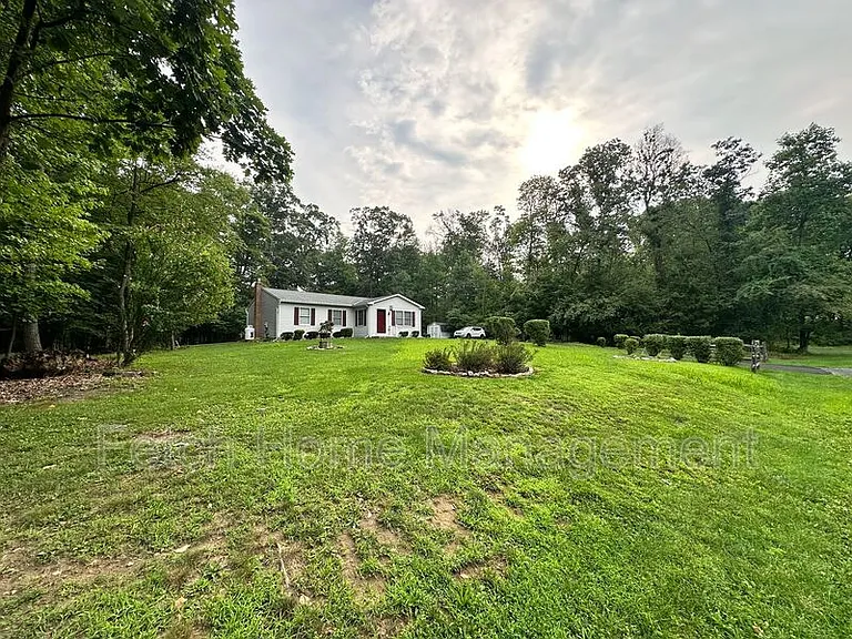 9 Hardy Ln — Photo 4