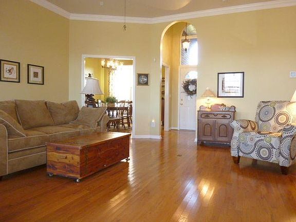 5th image of 2805 Stacey St