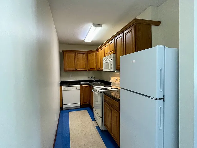 840 18th Ave SE — Photo 31