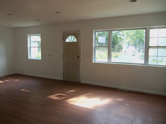 3rd image of 2219 Overridge Ave