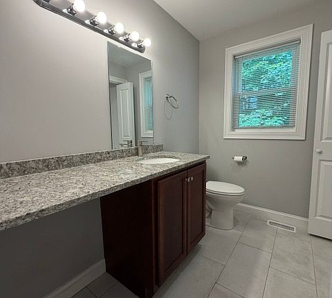 4th image of 25 Rogers St #11