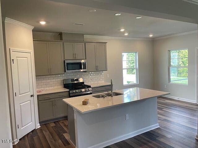 2nd image of 325 Carolina Maple Dr