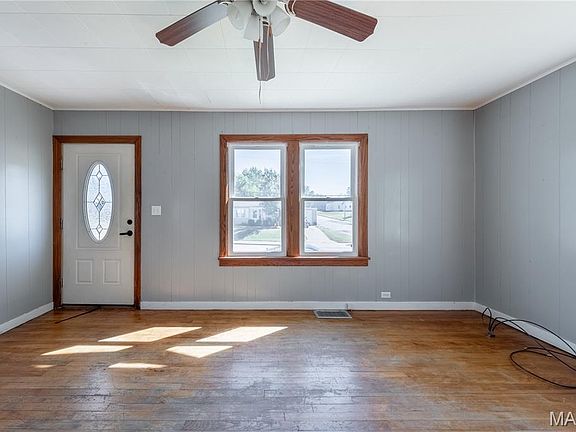 3rd image of 222 Church St